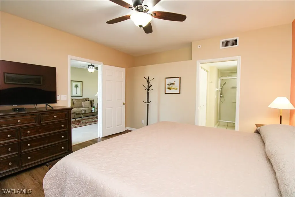 5025 Cedar Springs Drive Naples FL 34110