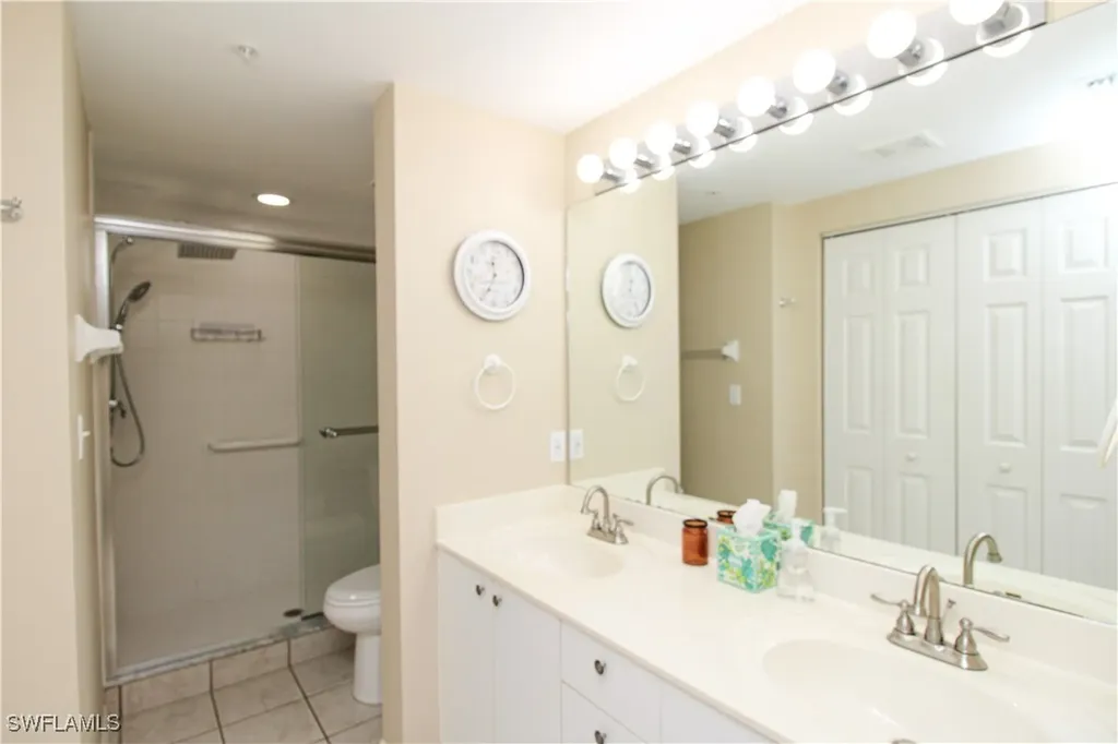 5025 Cedar Springs Drive Naples FL 34110