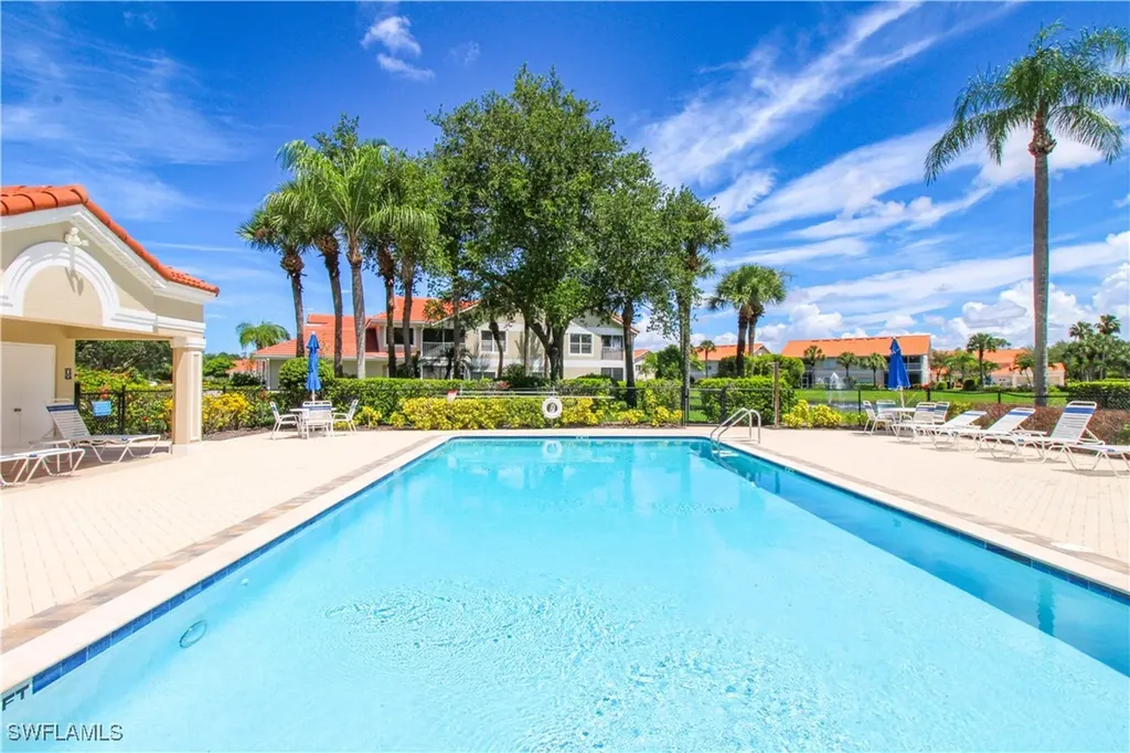 5025 Cedar Springs Drive Naples FL 34110