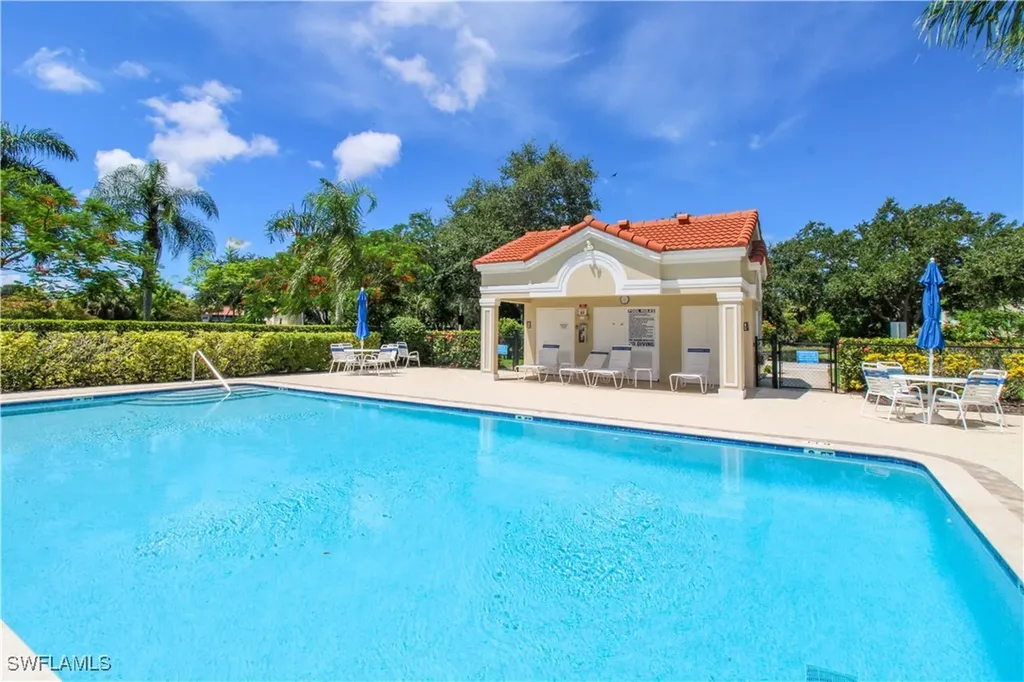 5025 Cedar Springs Drive Naples FL 34110