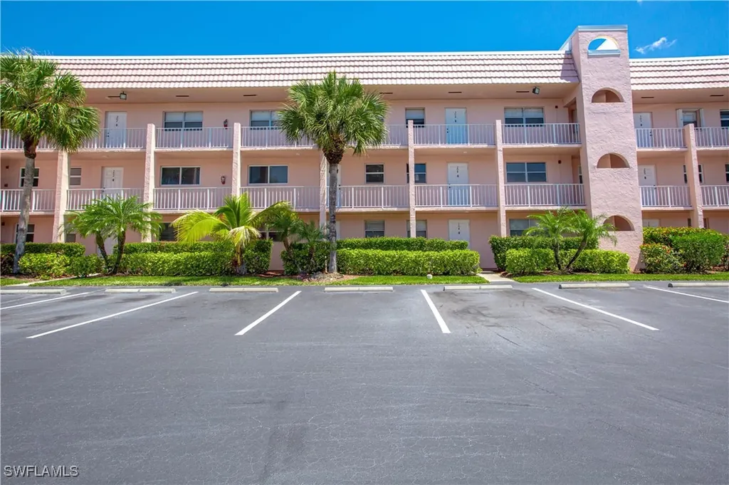 225 Turtle Lake Court Naples FL 34105