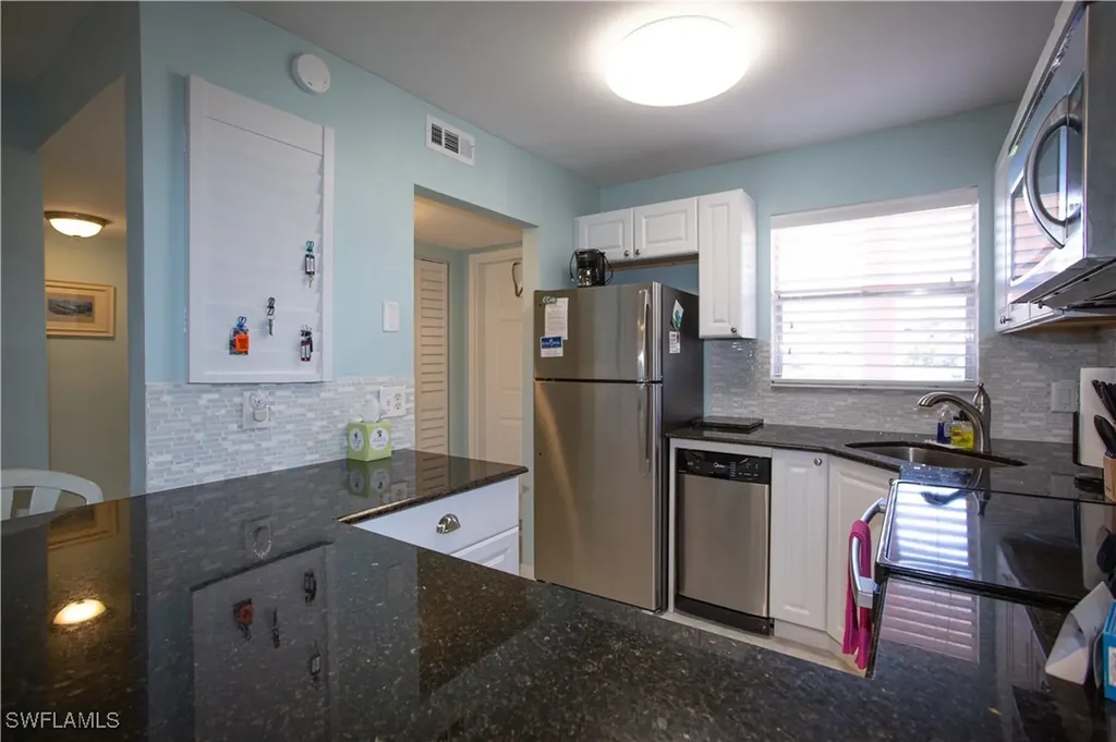 225 Turtle Lake Court Naples FL 34105