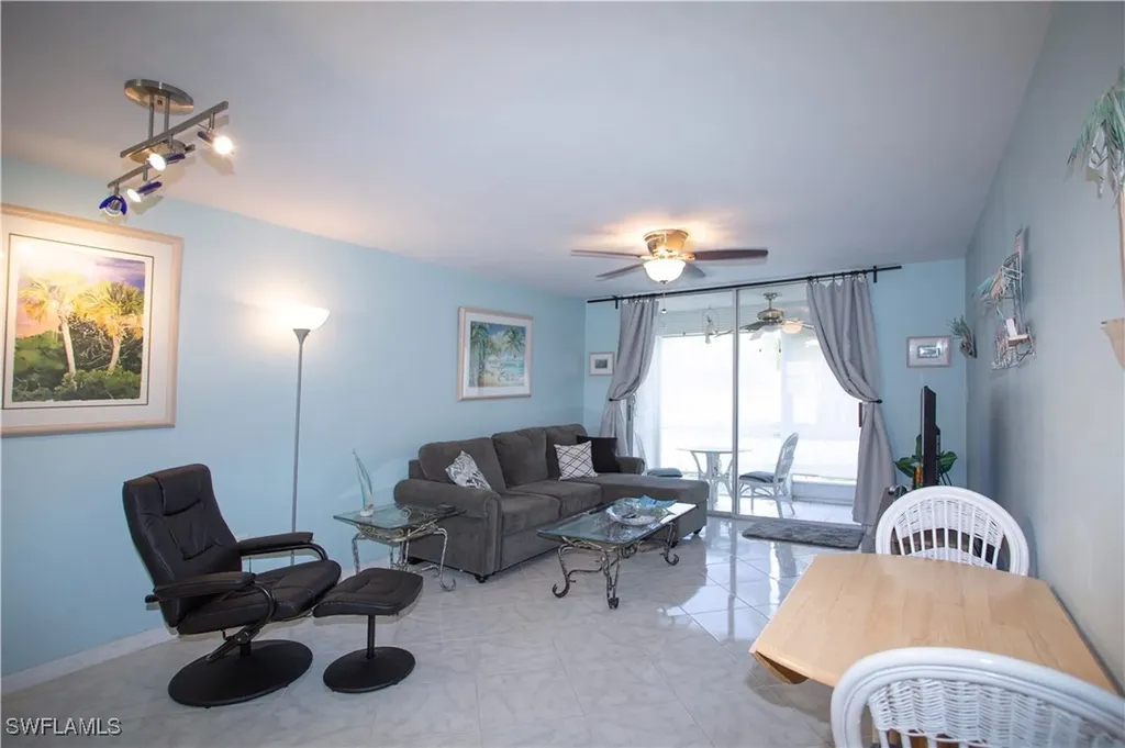 225 Turtle Lake Court Naples FL 34105