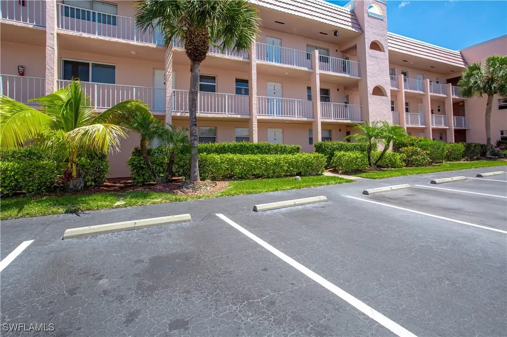 225 Turtle Lake Court Naples FL 34105