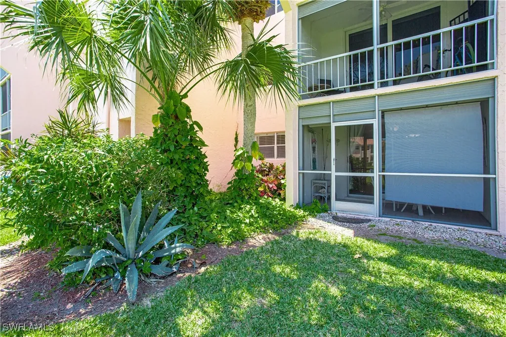 225 Turtle Lake Court Naples FL 34105