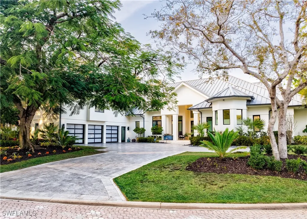 681 Katemore Lane Naples FL 34108