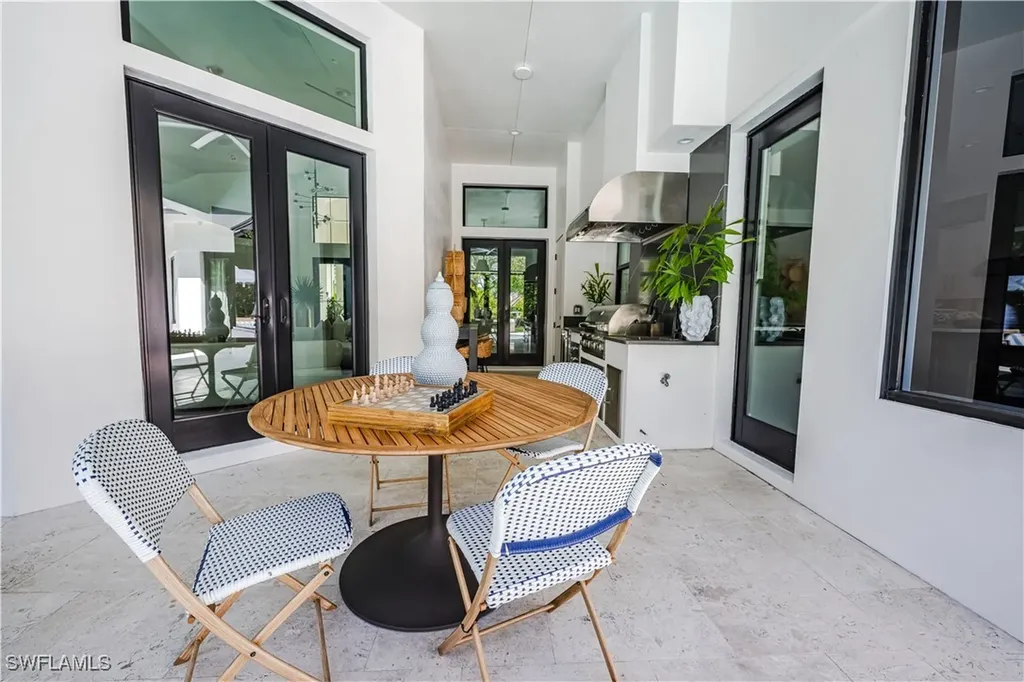 681 Katemore Lane Naples FL 34108