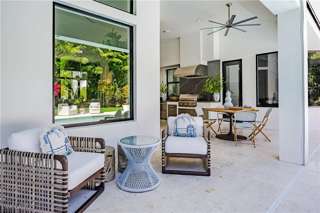 681 Katemore Lane Naples FL 34108