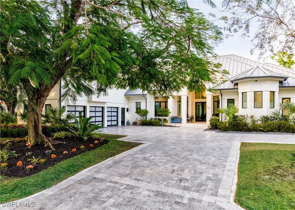 681 Katemore Lane Naples FL 34108