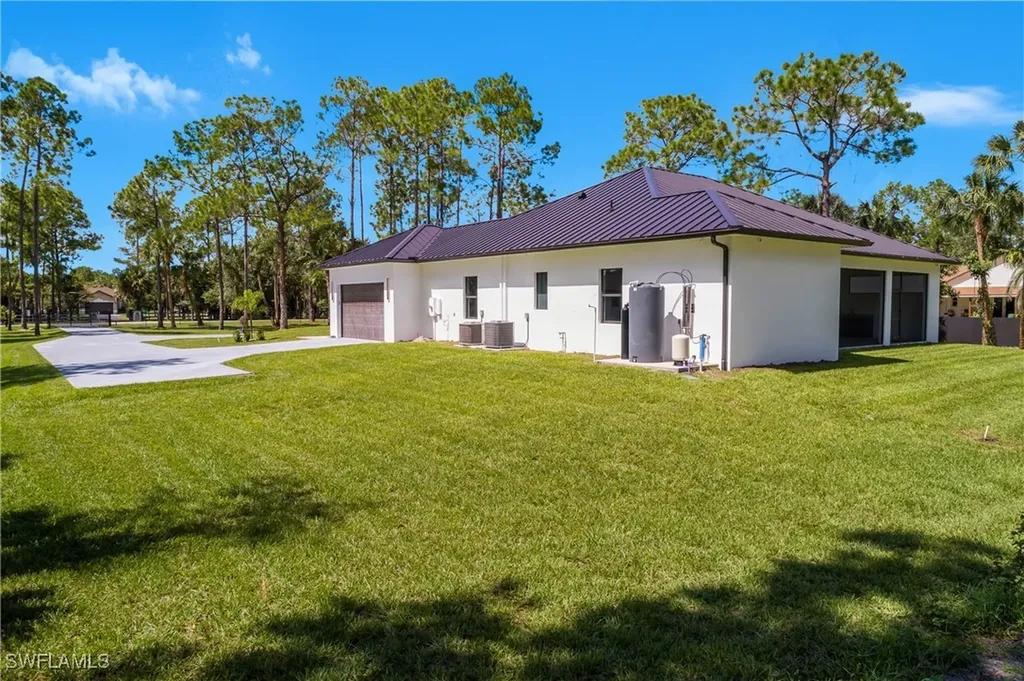 826 20th Street SE Naples FL 34117