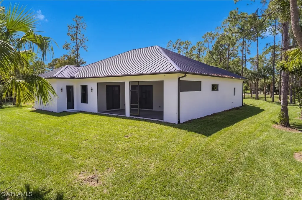 826 20th Street SE Naples FL 34117
