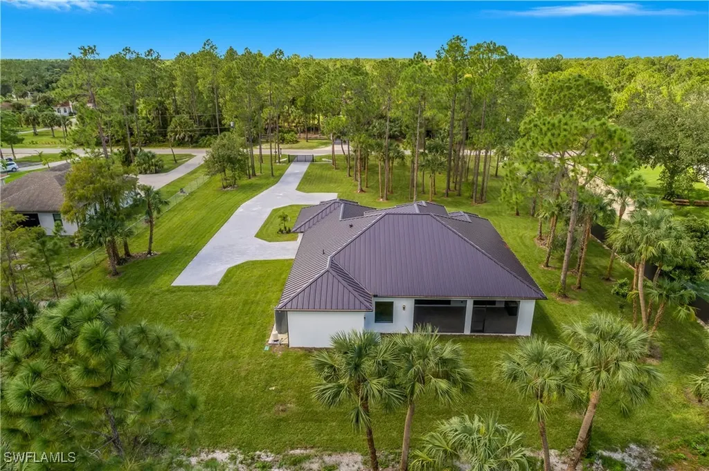 826 20th Street SE Naples FL 34117