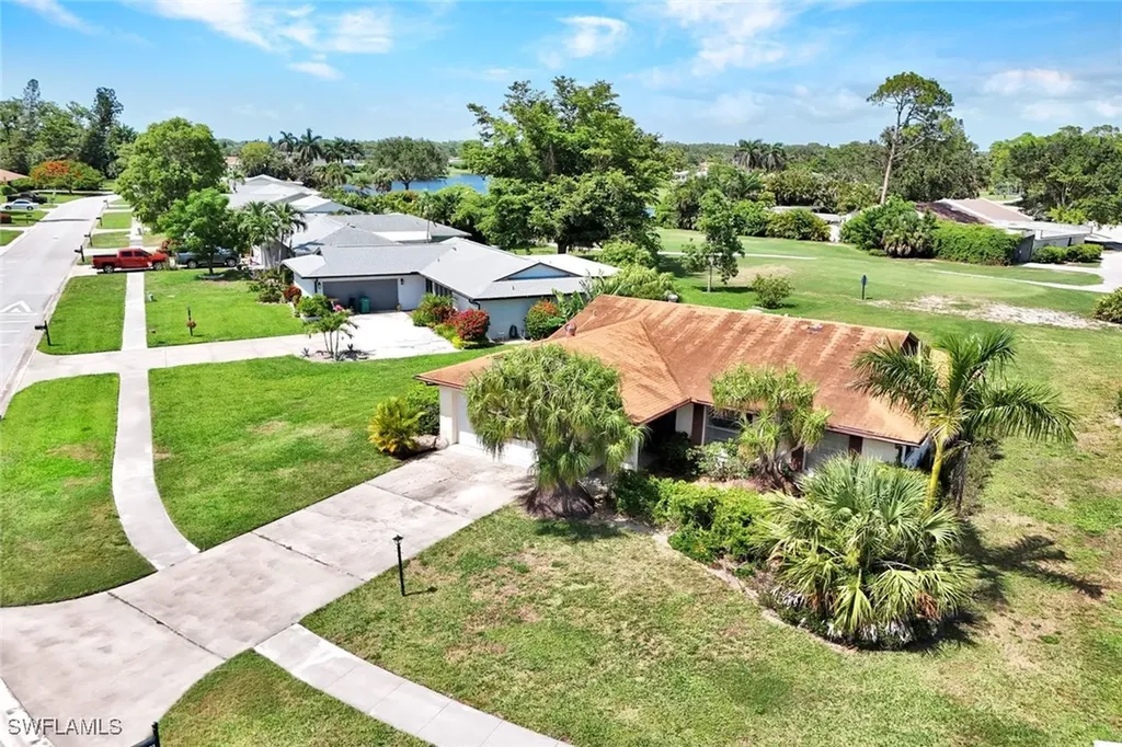 4305 Beechwood Lake Drive Naples FL 34112
