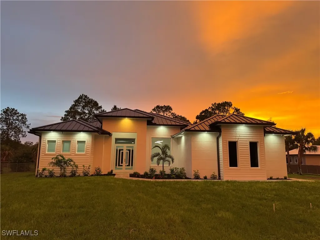 Naples FL, 367 10TH Street NE