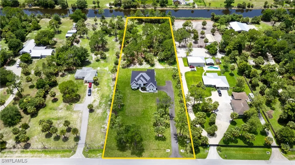 367 10th Street NE Naples FL 34120