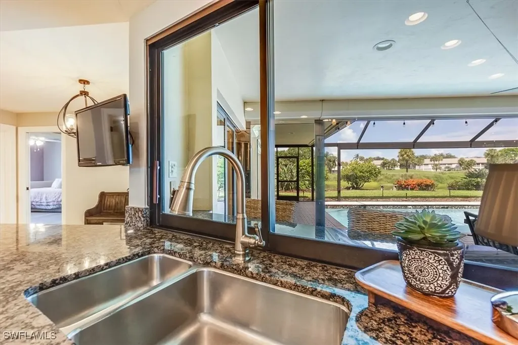 2209 Regal Way Naples FL 34110