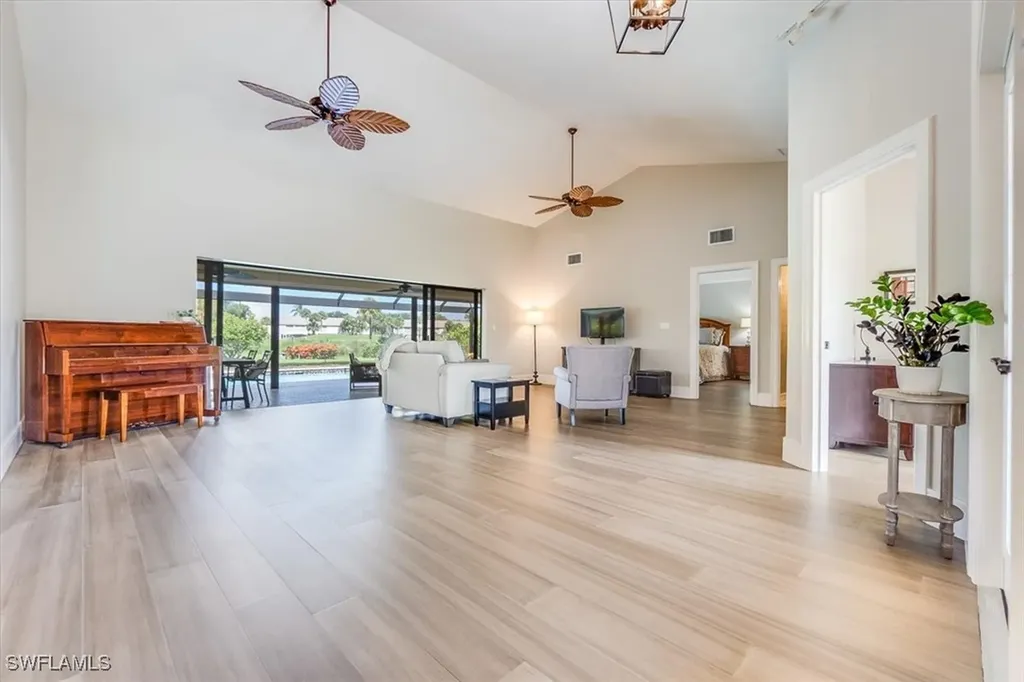 2209 Regal Way Naples FL 34110