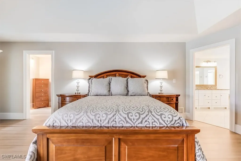 2209 Regal Way Naples FL 34110