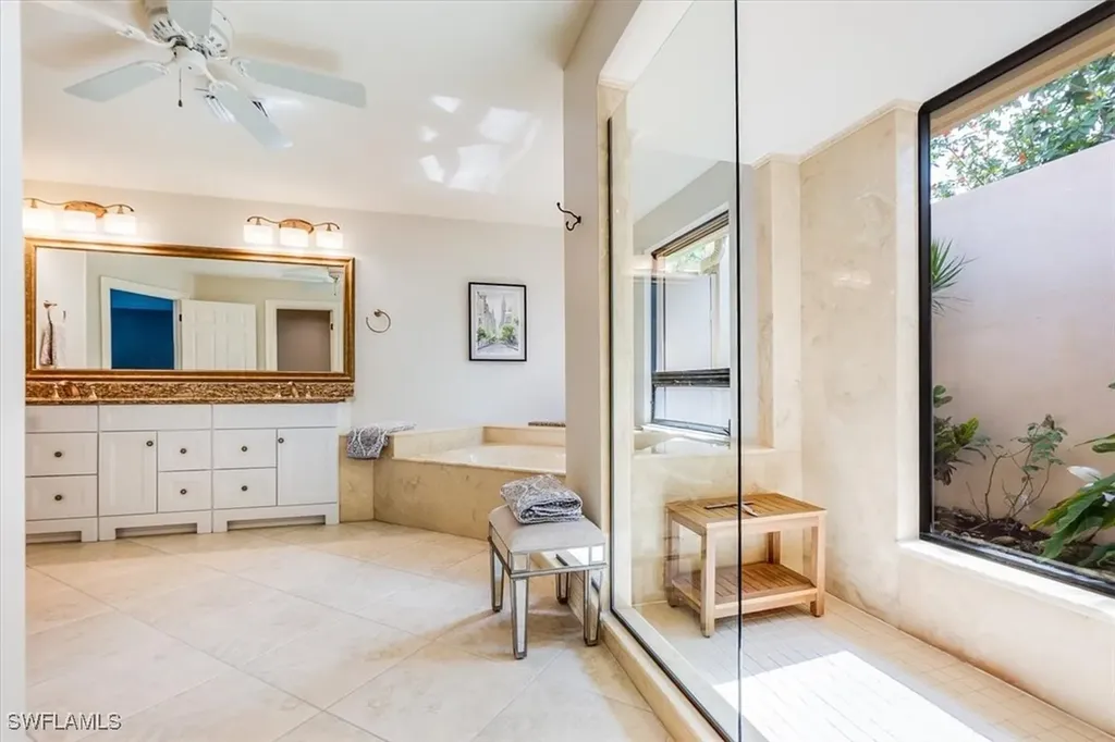 2209 Regal Way Naples FL 34110