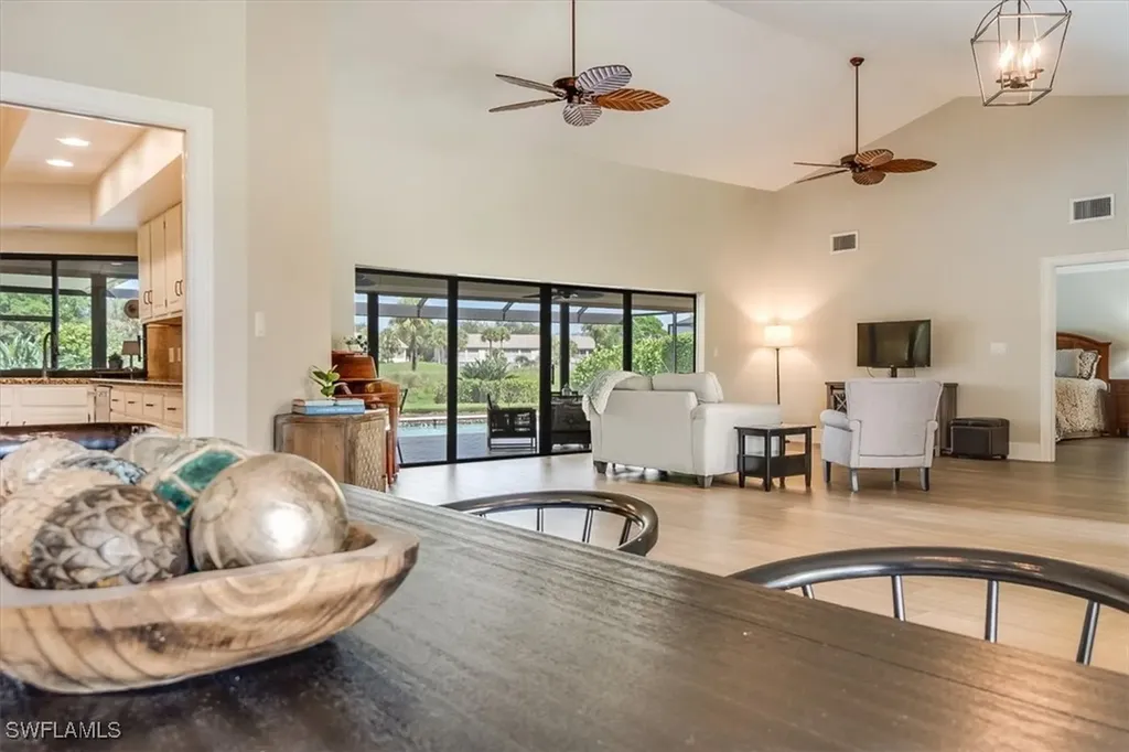 2209 Regal Way Naples FL 34110