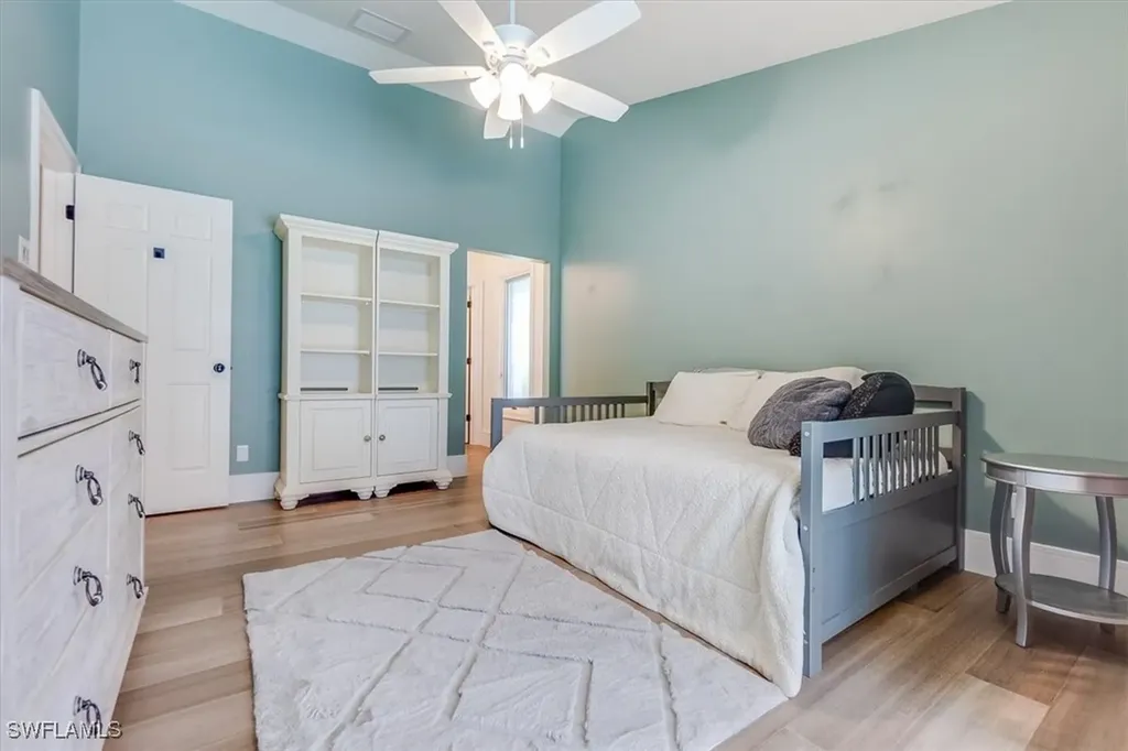 2209 Regal Way Naples FL 34110