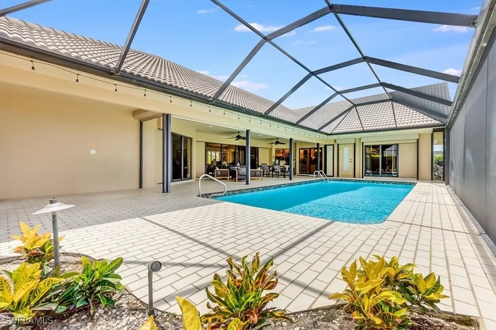 2209 Regal Way Naples FL 34110