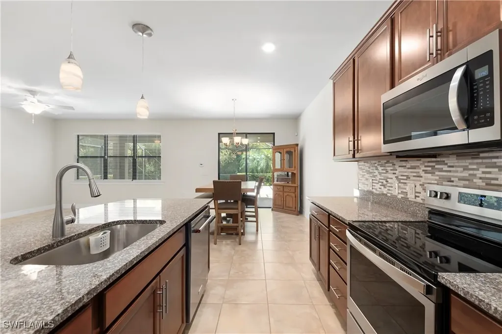 3322 Hampton Boulevard Alva FL 33920