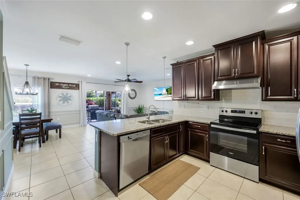 12101 Mahogany Cove Street Fort Myers FL 33913