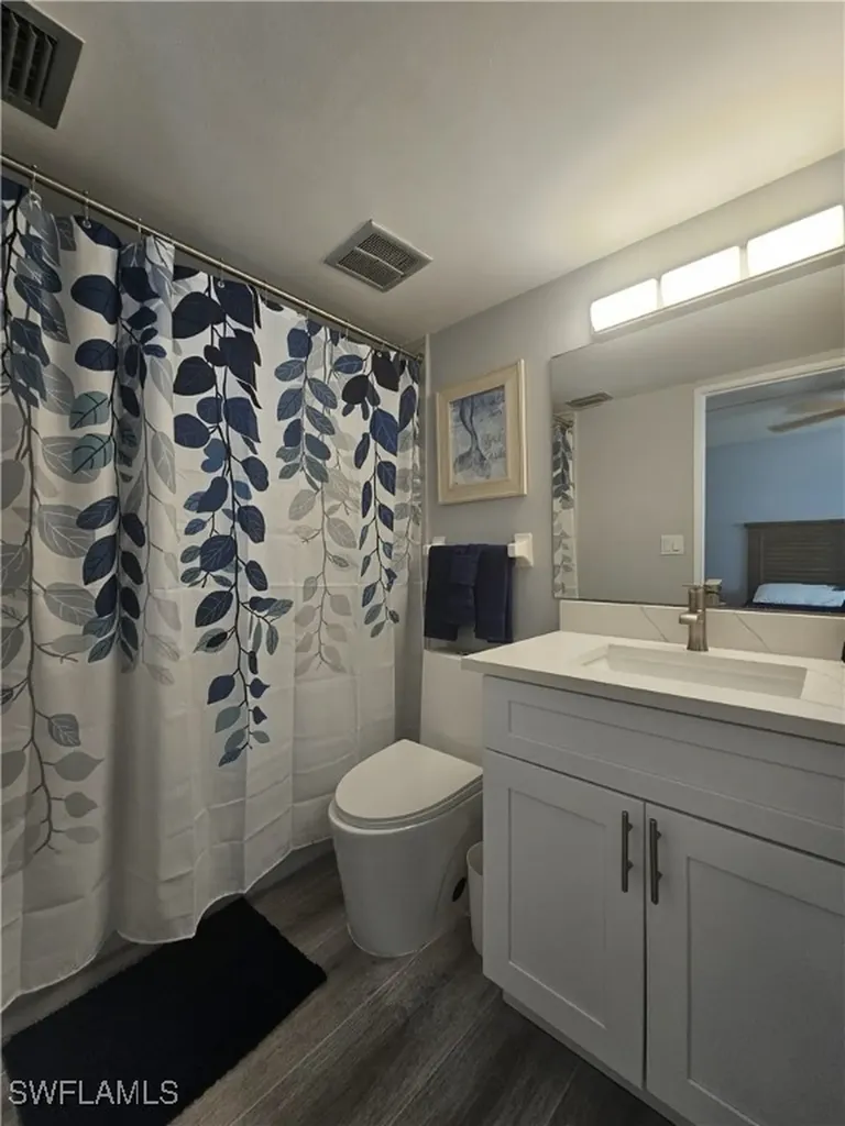 548 Broad Avenue S Naples FL 34102