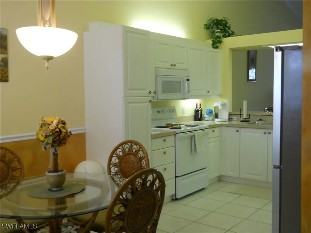 500 Robin Hood Circle Naples FL 34104