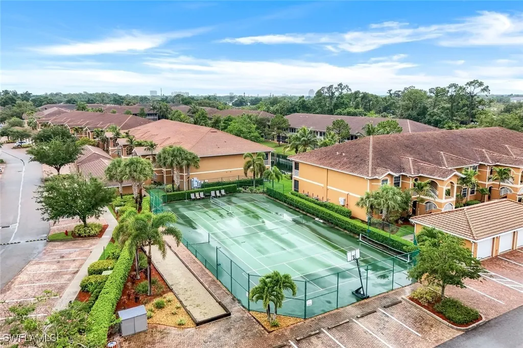 1089 Winding Pines Circle Cape Coral FL 33909