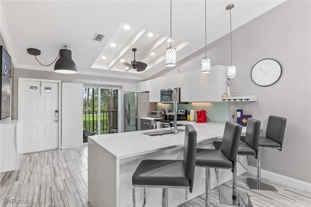 4220 Looking Glass Lane Naples FL 34112