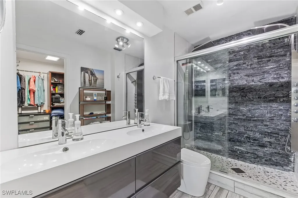 4220 Looking Glass Lane Naples FL 34112