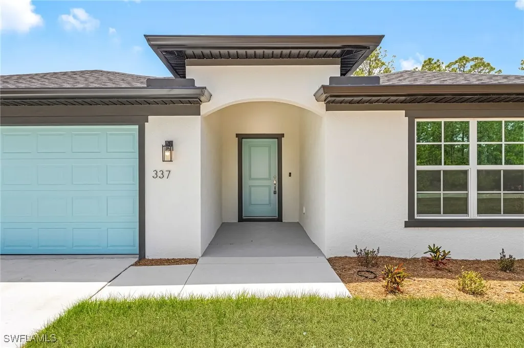 337 Woodburn Drive Lehigh Acres FL 33972