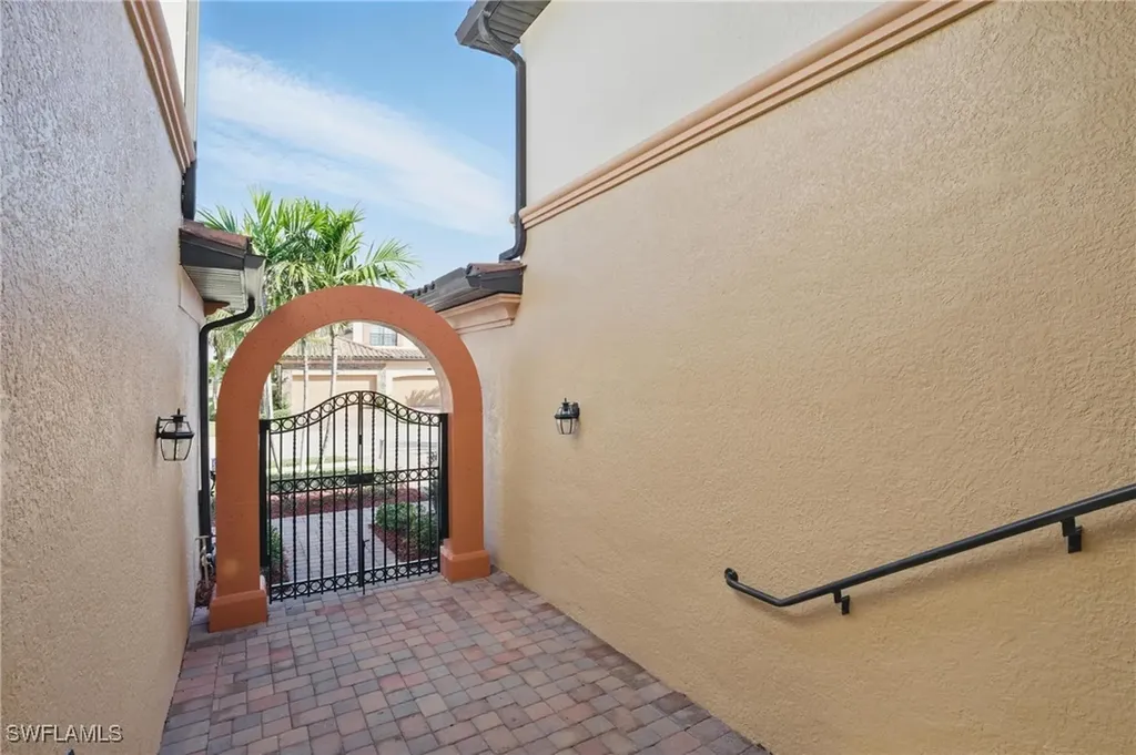 17291 Cherrywood Court Bonita Springs FL 34135