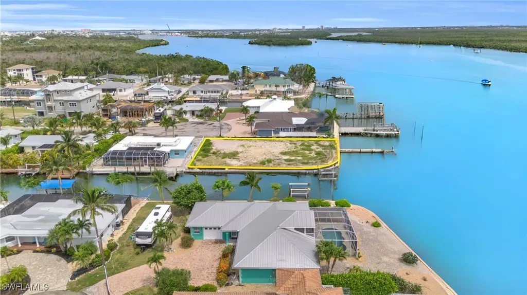 470 Madison Court Fort Myers Beach FL 33931