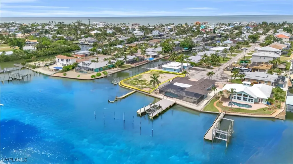 470 Madison Court Fort Myers Beach FL 33931