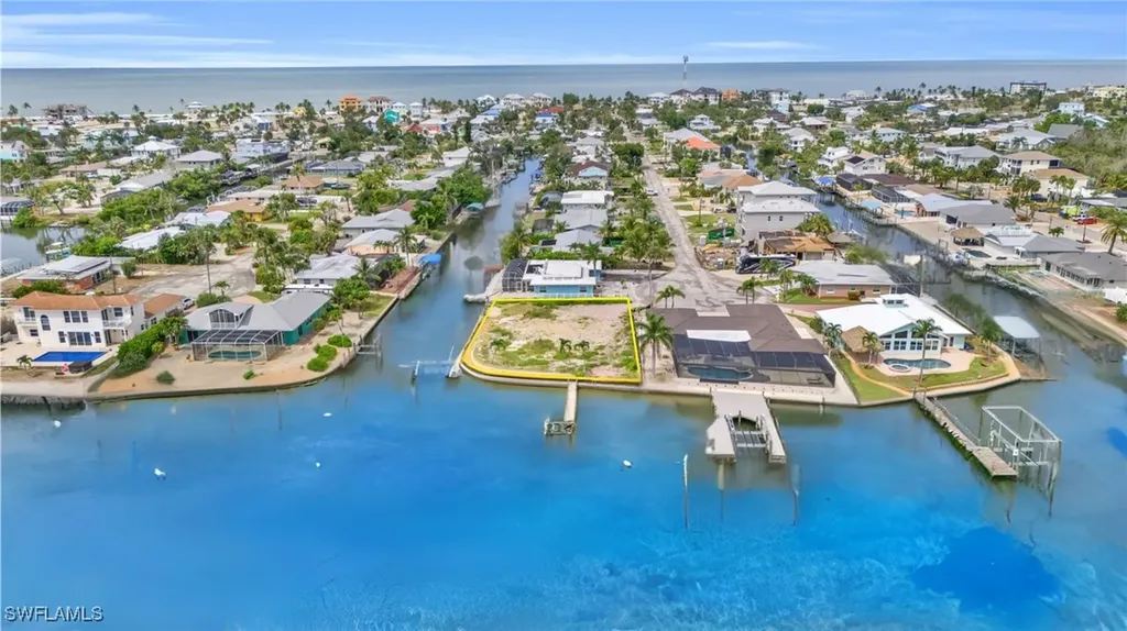 470 Madison Court Fort Myers Beach FL 33931