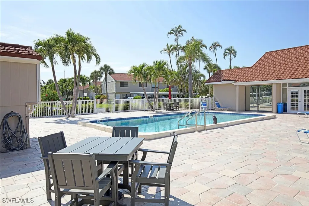 9627 Eaton Gardens Lane Fort Myers FL 33919