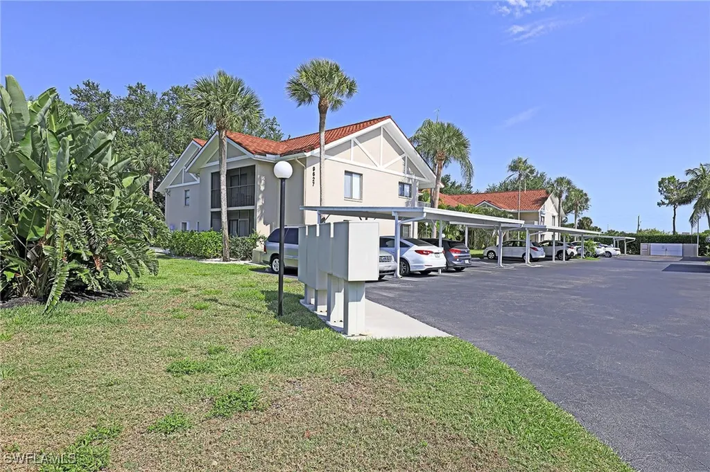 9627 Eaton Gardens Lane Fort Myers FL 33919