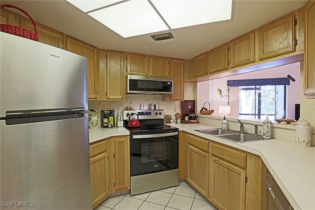 9627 Eaton Gardens Lane Fort Myers FL 33919