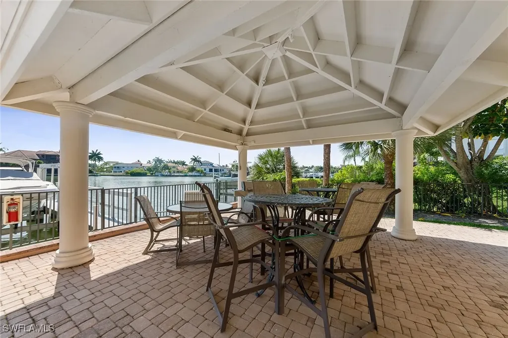 10620 Gulf Shore Drive Naples FL 34108