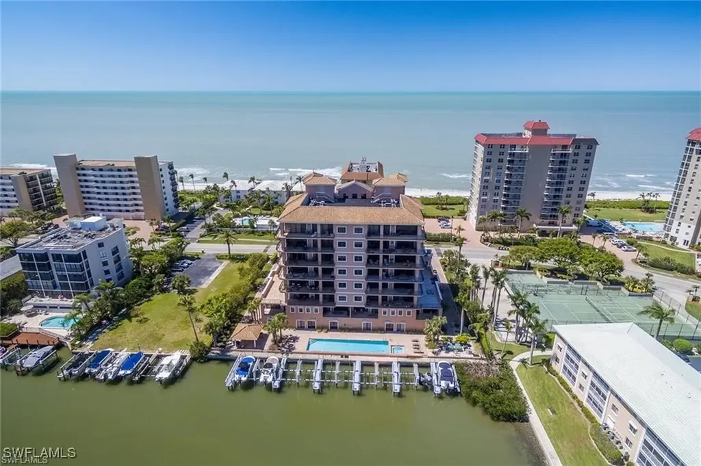10620 Gulf Shore Drive Naples FL 34108