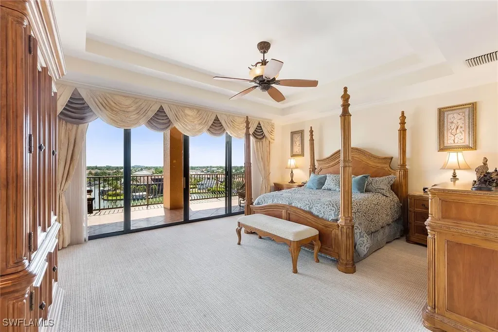 10620 Gulf Shore Drive Naples FL 34108