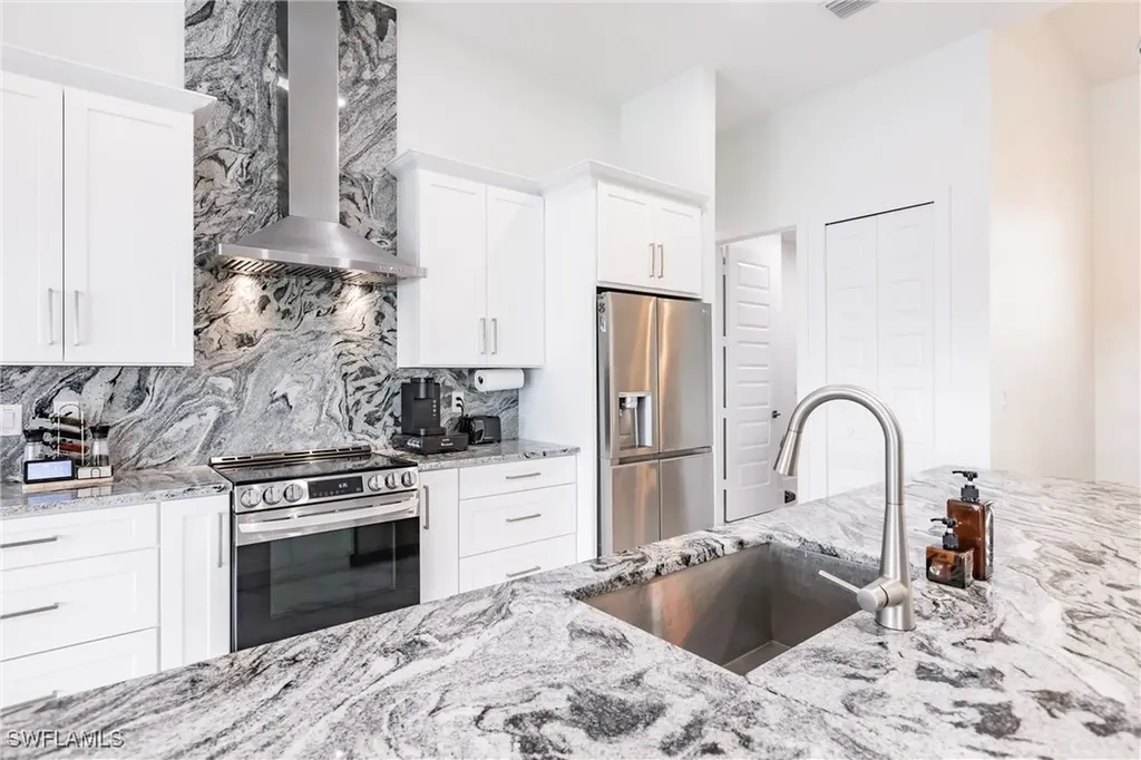 4113 NW 36th Terrace Cape Coral FL 33993