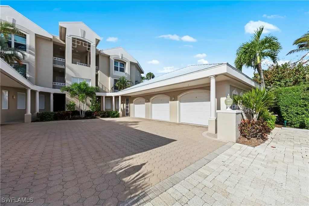 5681 Baltusrol Court Sanibel FL 33957