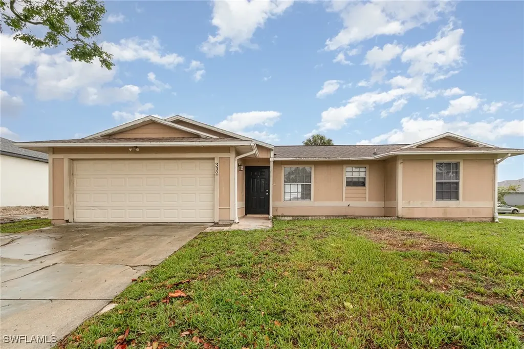 302 NE 10th Terrace Cape Coral FL 33909