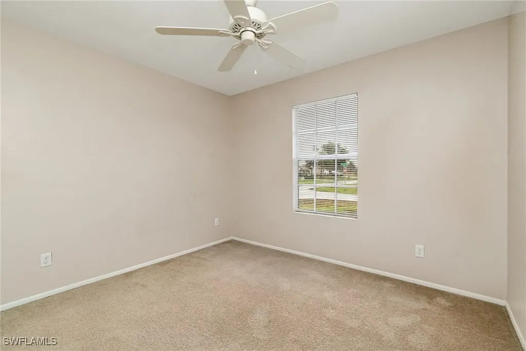 302 NE 10th Terrace Cape Coral FL 33909