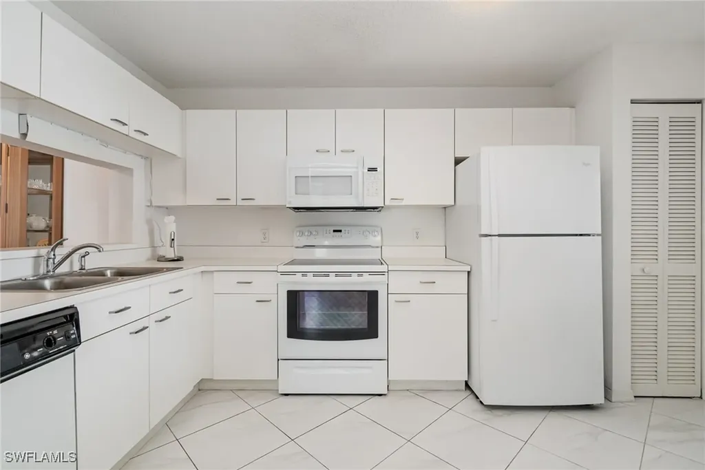 7743 Jewel Lane Naples FL 34109