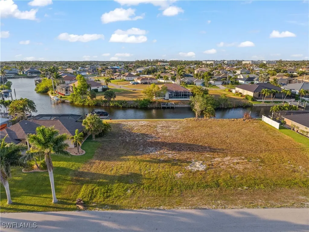 2337 SW 28th Terrace Cape Coral FL 33914